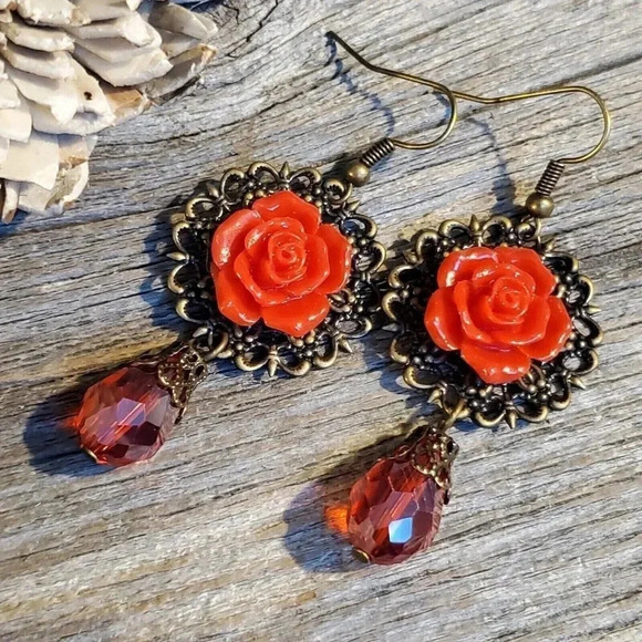 Bronze Filigree Red Rose Cabochon Teardrop Cut Crystal Earrings - Picture 3 of 5